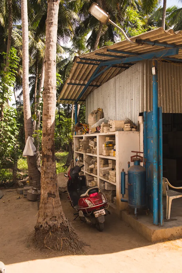 Bronze foundry in Swamimalai